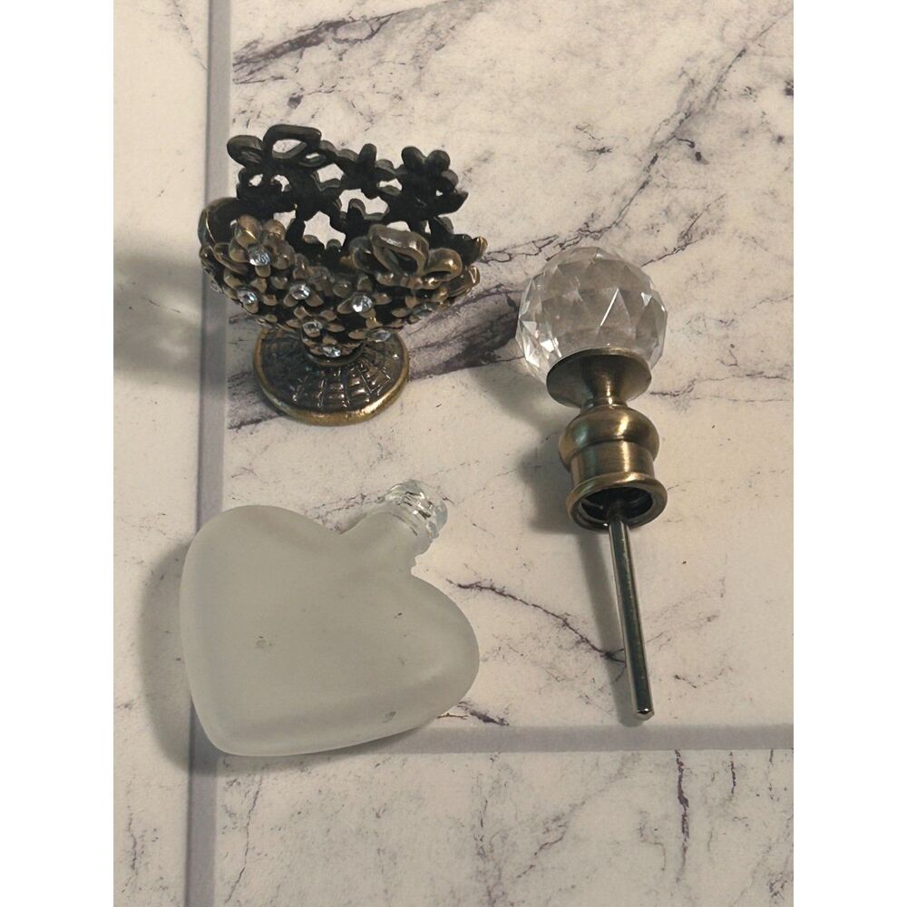 Alice Aliya Heart Shaped Antique Vintage Perfume Bottle with Stand